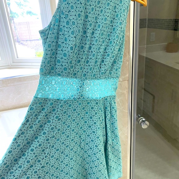 Gorgeous Summer dress - Picture 4 of 4